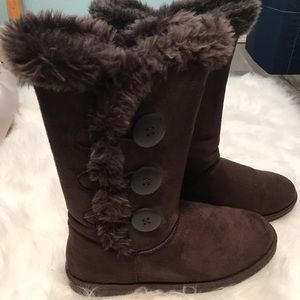 Brown boots